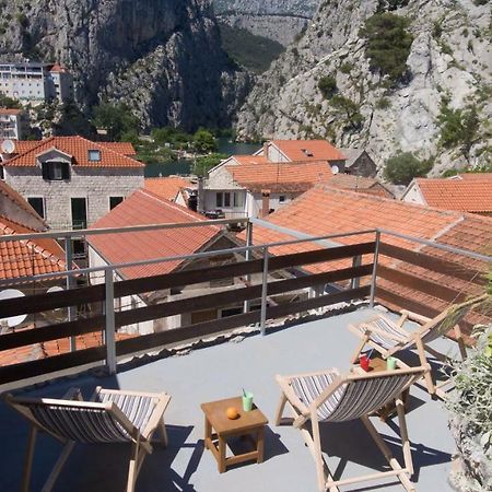 Hostel Omis Exterior photo