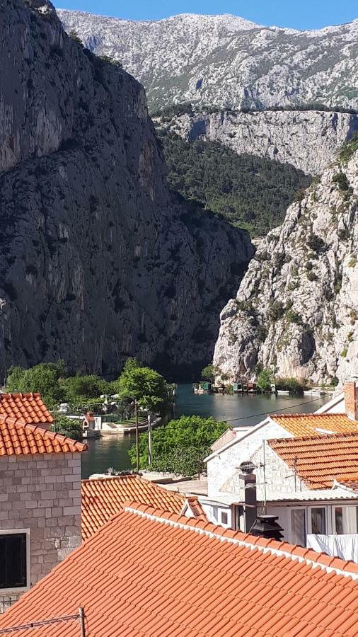 Hostel Omis Exterior photo