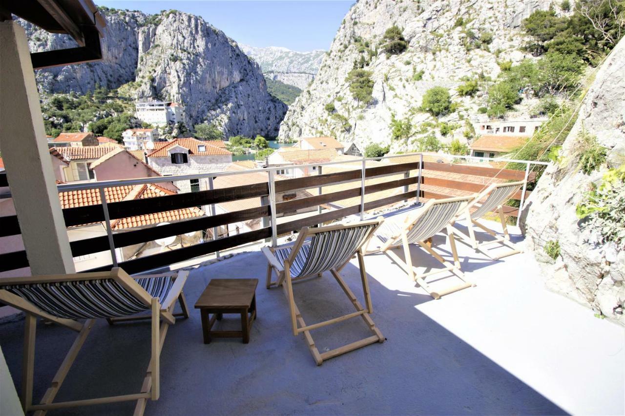 Hostel Omis Exterior photo